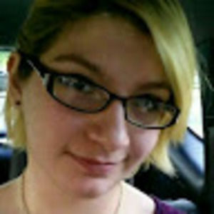 Meet your Posher, Elissia